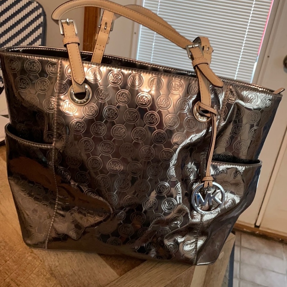 Michael kors purse